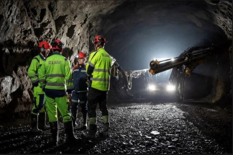 برخورد قانونی با معادن متخلف؛ ایمنی در معادن شوخی‌بردار نیست